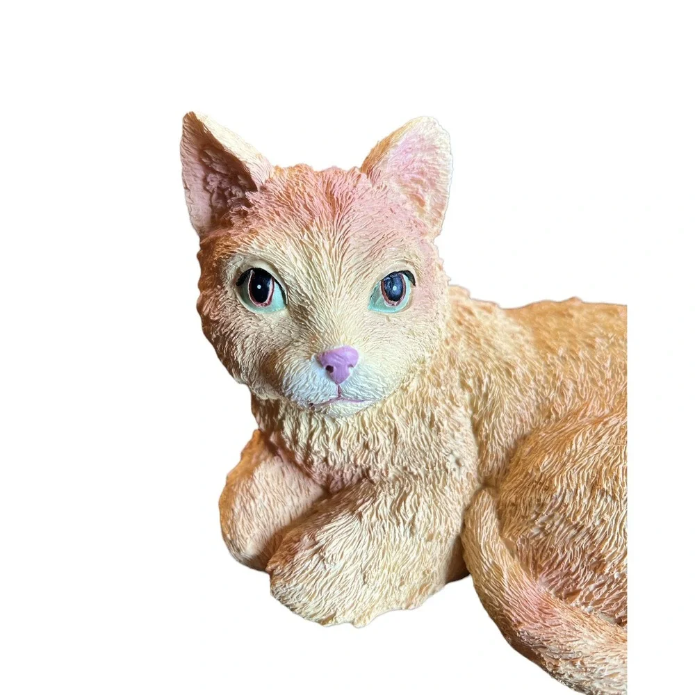 Vtg Hand-Painted Cat Kitten Orange Tabby Cat‎ Figurine Statue Lying Down - EUC